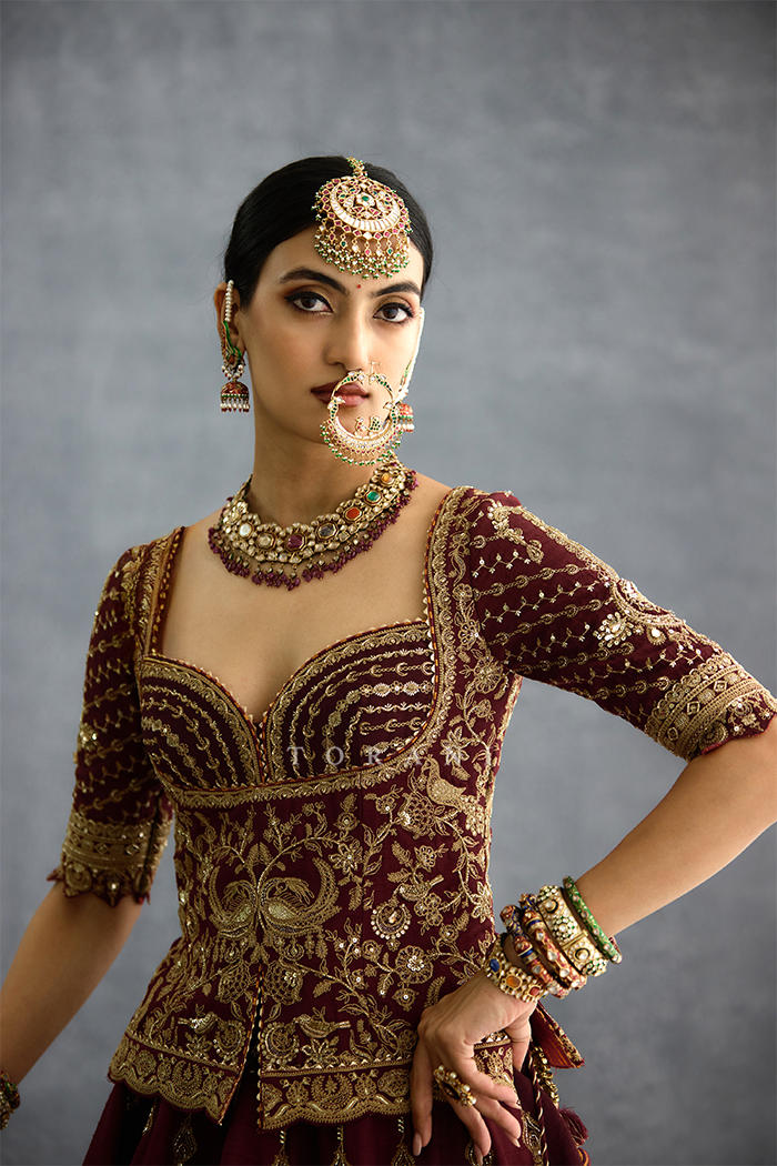 Qarmazi Mazneen Lehenga Set