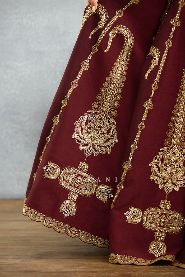 Qarmazi Mazneen Lehenga Set