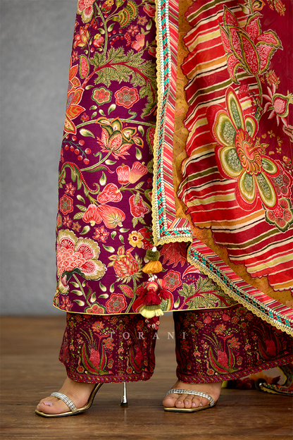 Laalima Writu Tanuja Kurta Set