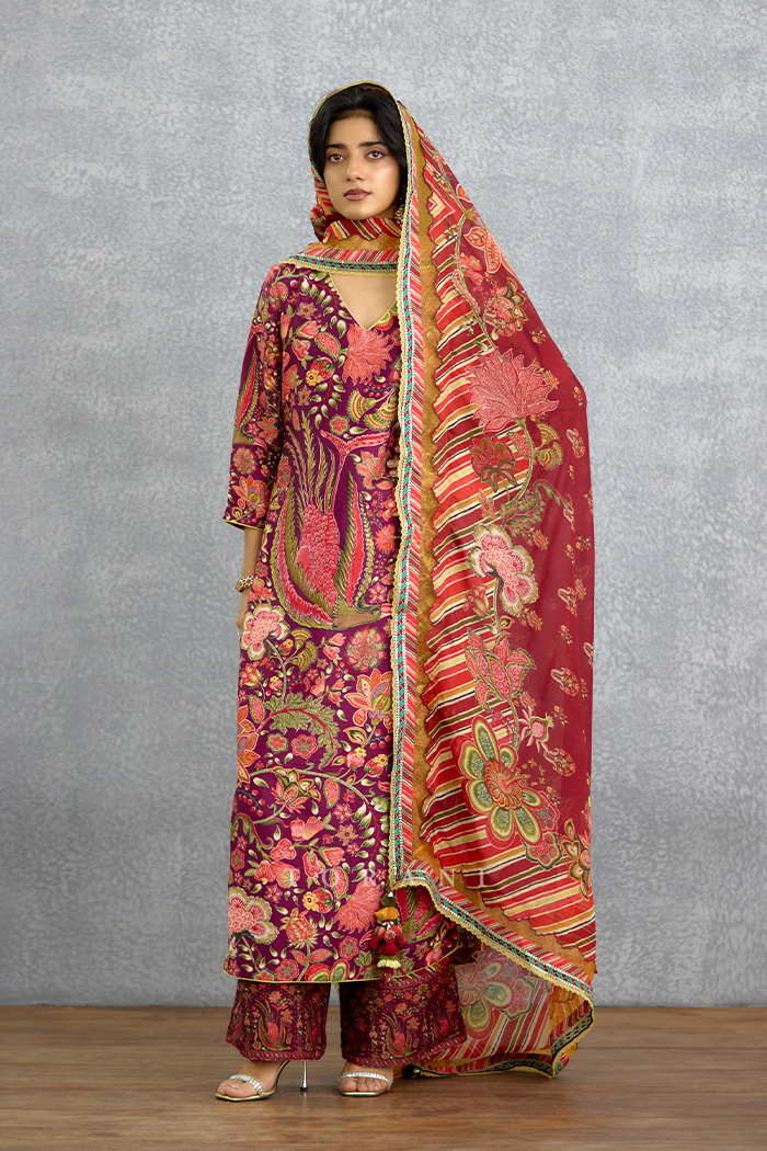 Laalima Writu Tanuja Kurta Set