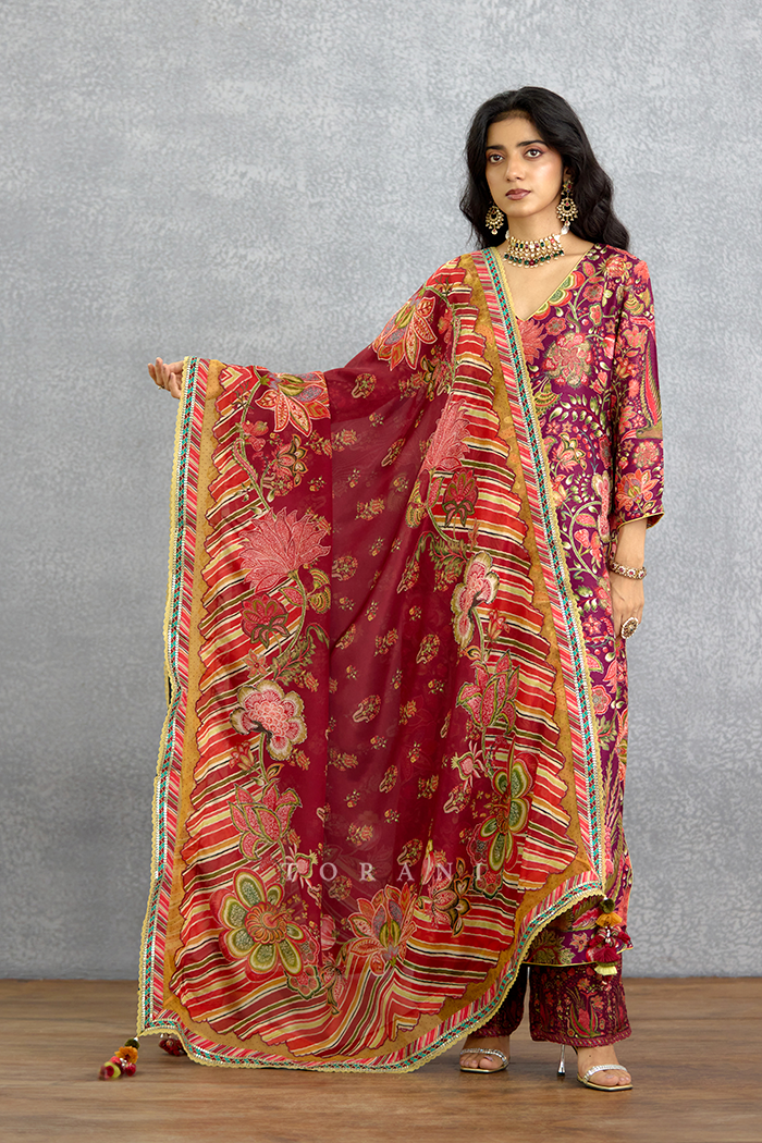 Laalima Writu Tanuja Kurta Set