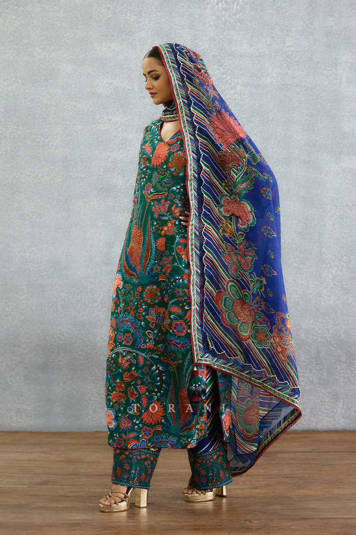 Mayurakshi Writu Tanuja Kurta Set