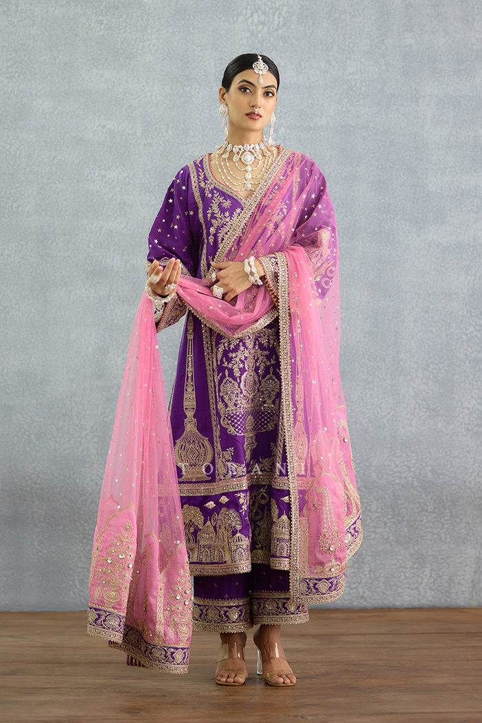 Mahtabe Aqeela Odhni