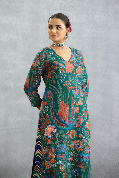 Mayurakshi Writu Tanuja Kurta Set