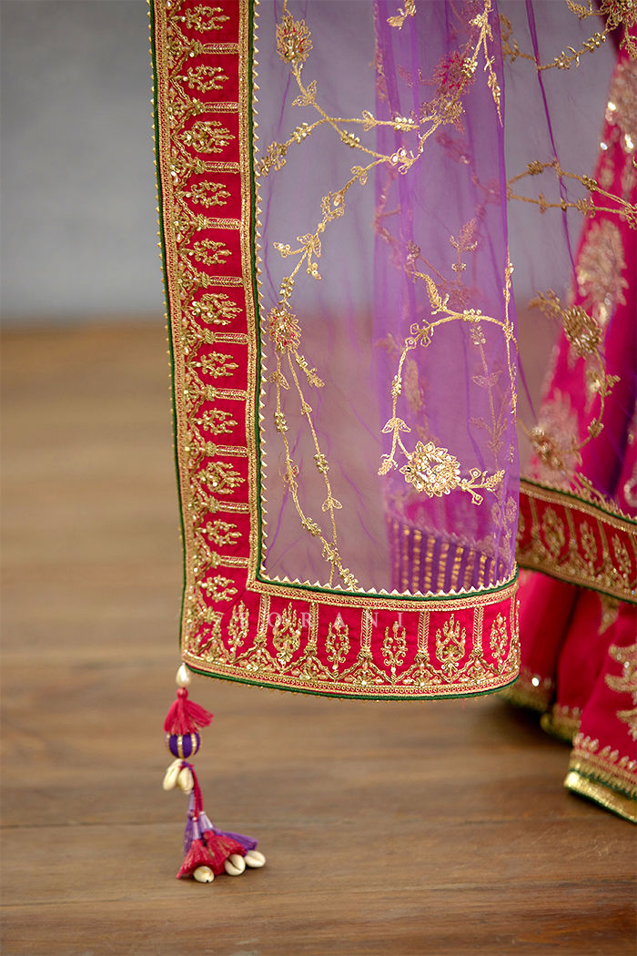 Banafsha Malika Odhni