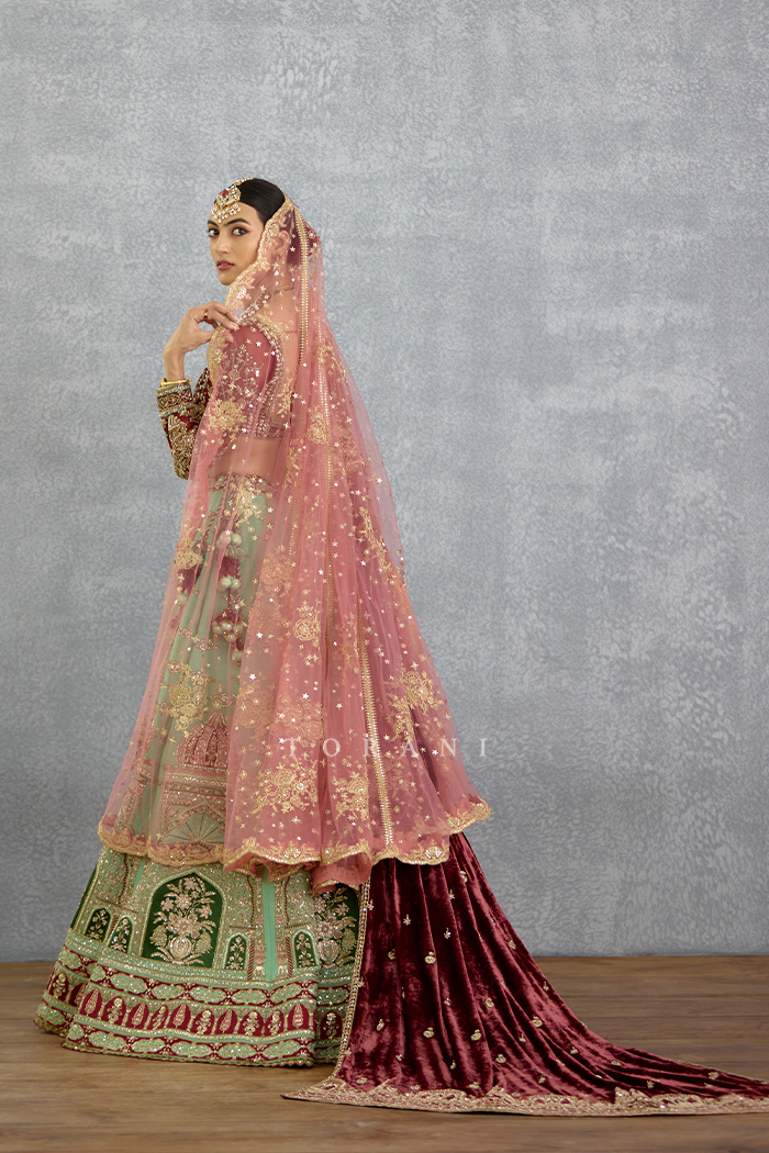 Farishti Nazra Lehenga Set