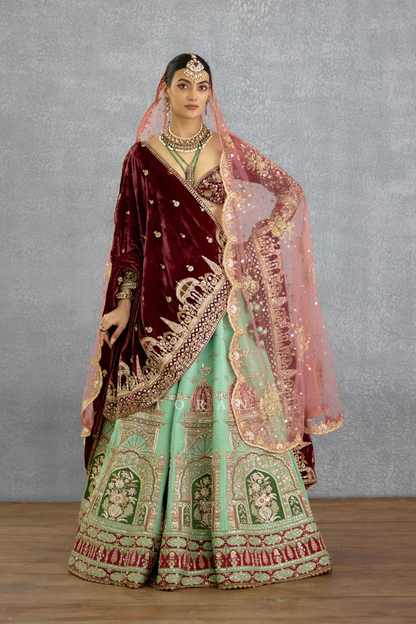 Farishti Nazra Lehenga Set