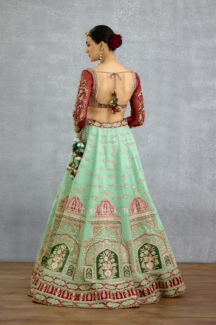 Farishti Nazra Lehenga Set