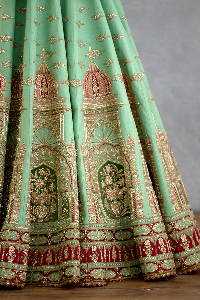 Farishti Nazra Lehenga Set