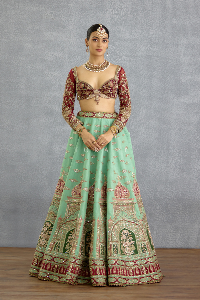 Farishti Nazra Lehenga Set