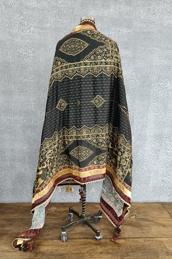 Sale- Gulghast Shiraz Odhni