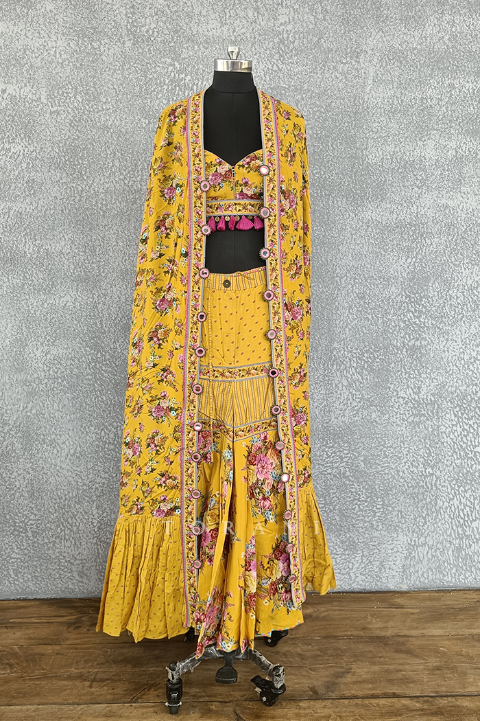 Sale- Sunehra Ezzah Cape Set