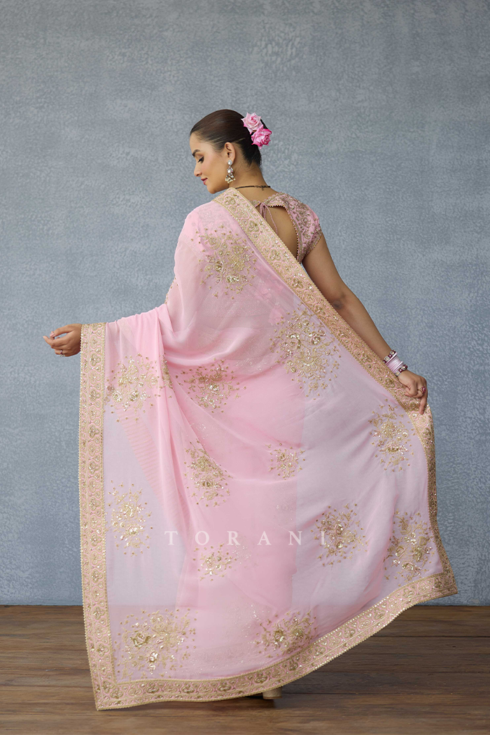 Kairavi Akhila Saree