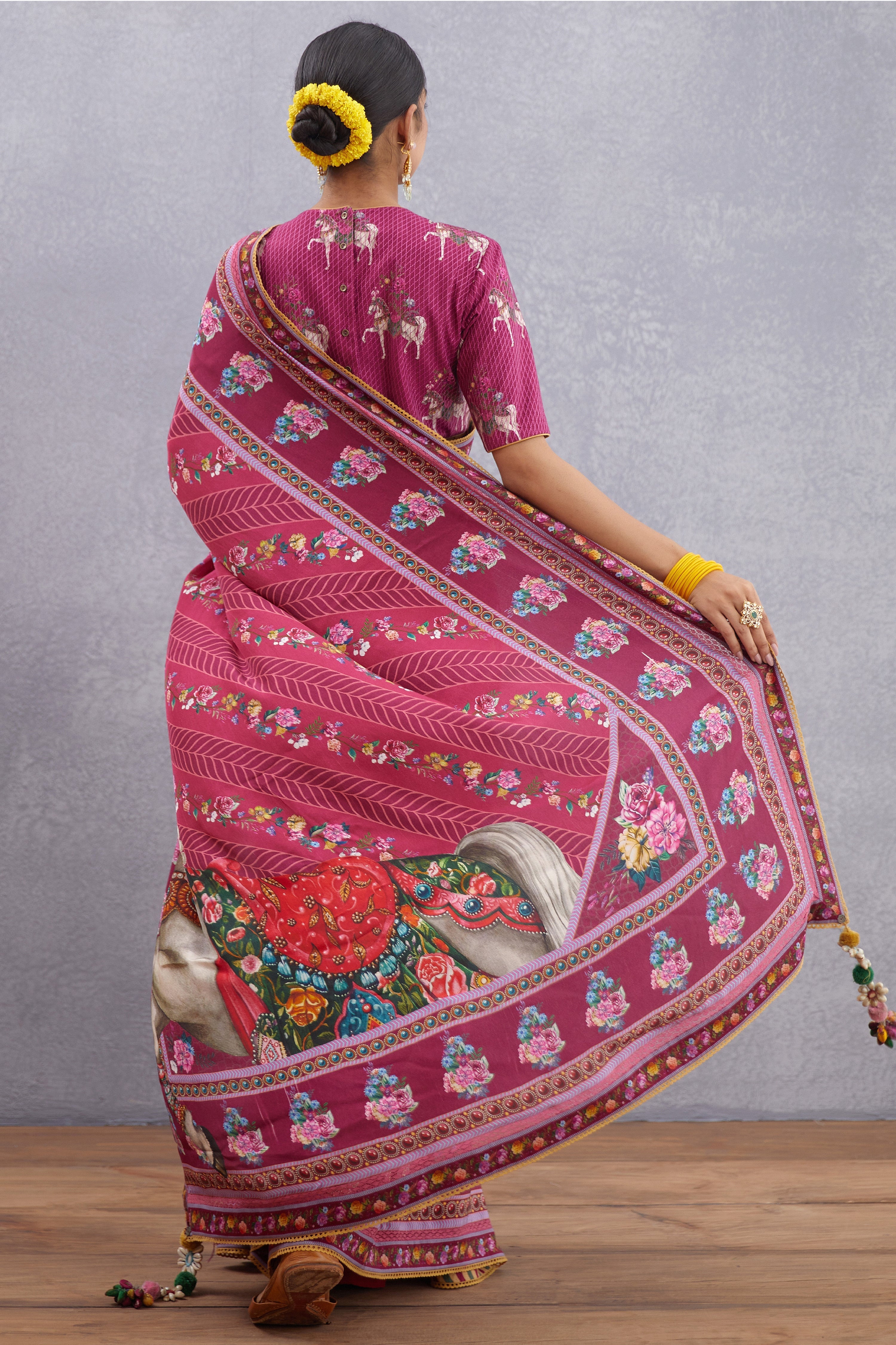 Manika Aashvani Saree