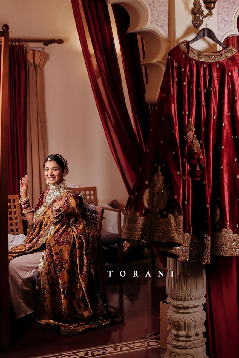 Nimisha rathi's wedding lehenga by Torani