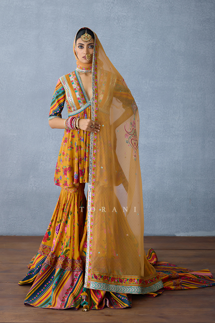 Dil Seher Anamri Sharara Set