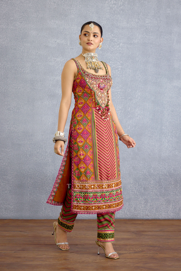 Rangili Sahithi Kurta Set