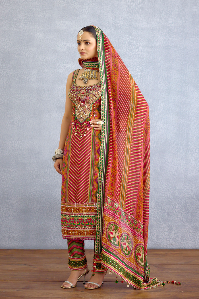 Rangili Sahithi Kurta Set