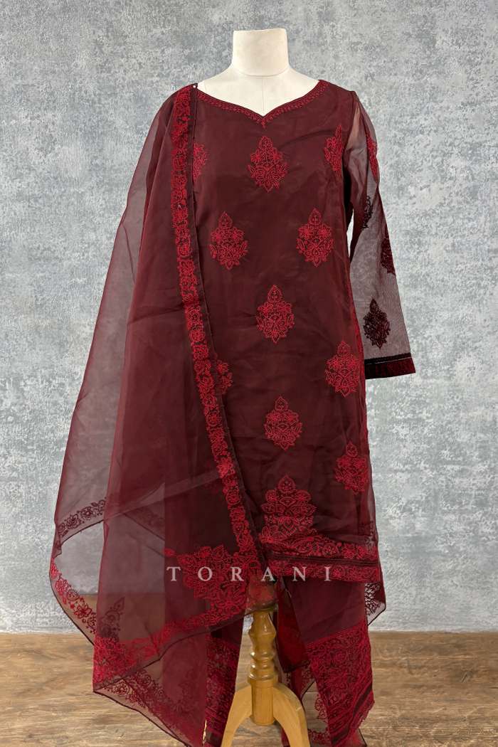SALE - Mahogany Aadrita Kurta Set