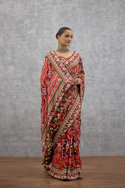 Chitrita Surkh Kanti Saree