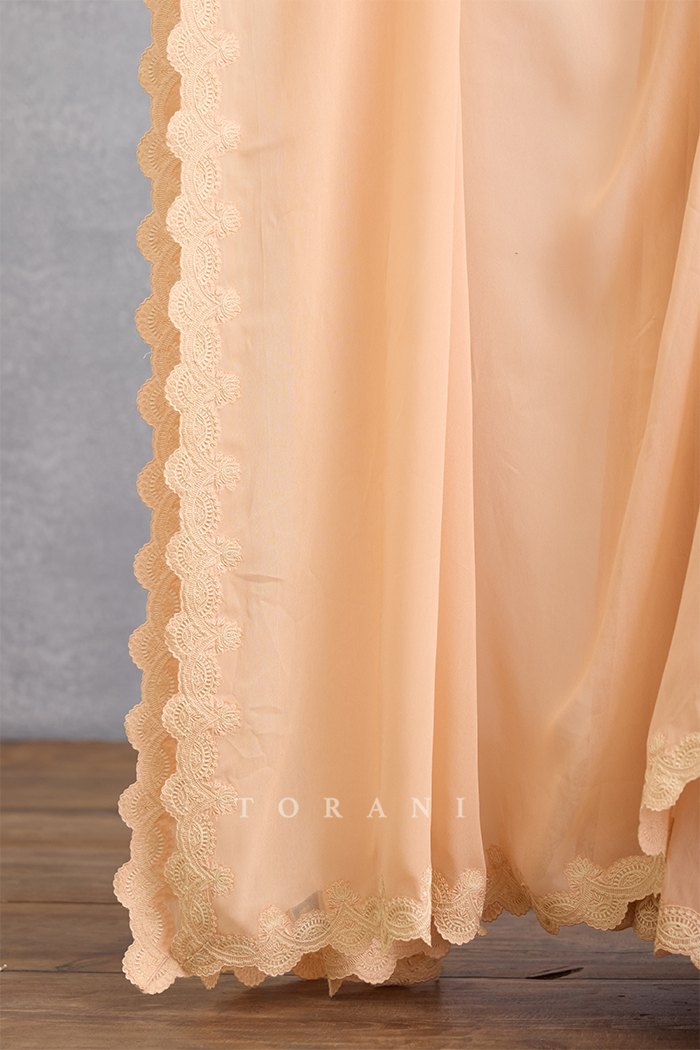 Gul-Mohar Prisha Odhni