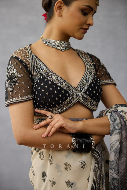 Kajol Devgan in our Raat Rani Afrah Aavya Saree Set