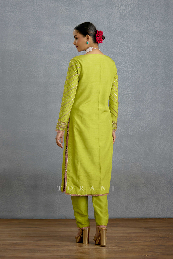 Angoori Malika Kurta Set