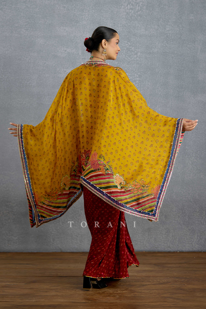 Chitrangi Gulrang Cape