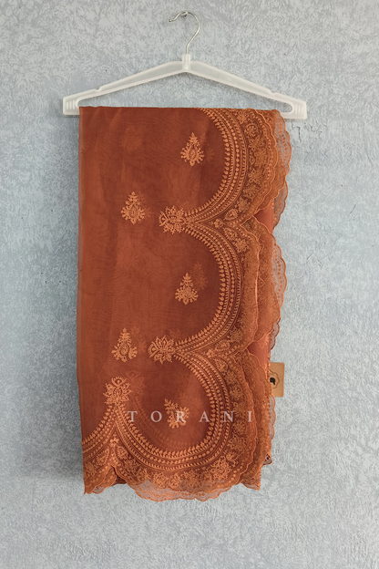 Sale- Naranji Gurleen Odhni