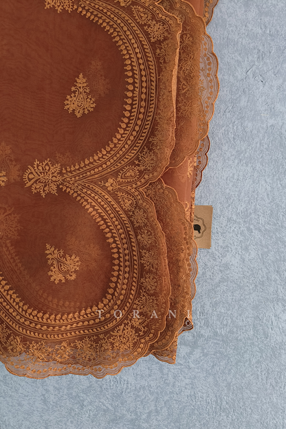 Sale- Naranji Gurleen Odhni