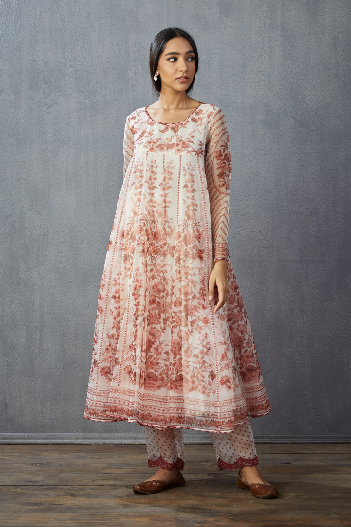 Bhuri Gauraiya Swati Kurta Set