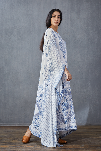 Neeli Booti Nanda Kaftan