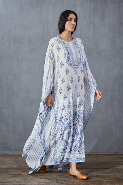 Neeli Booti Nanda Kaftan