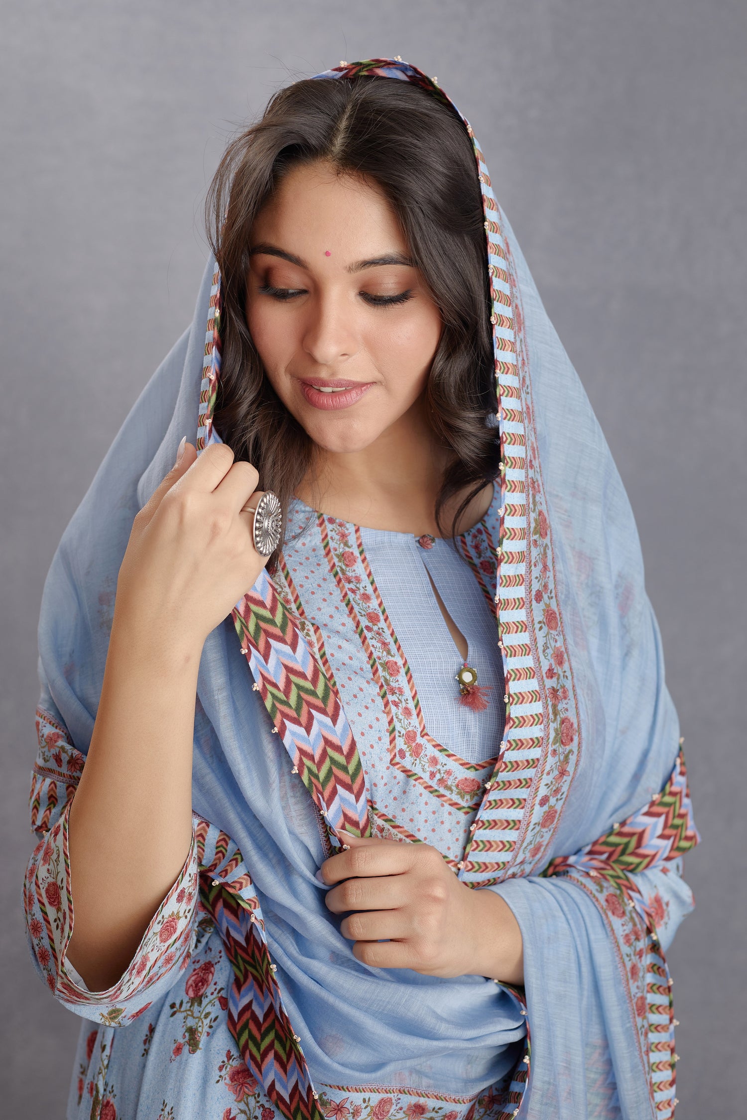 Samsara Tarangini Odhni