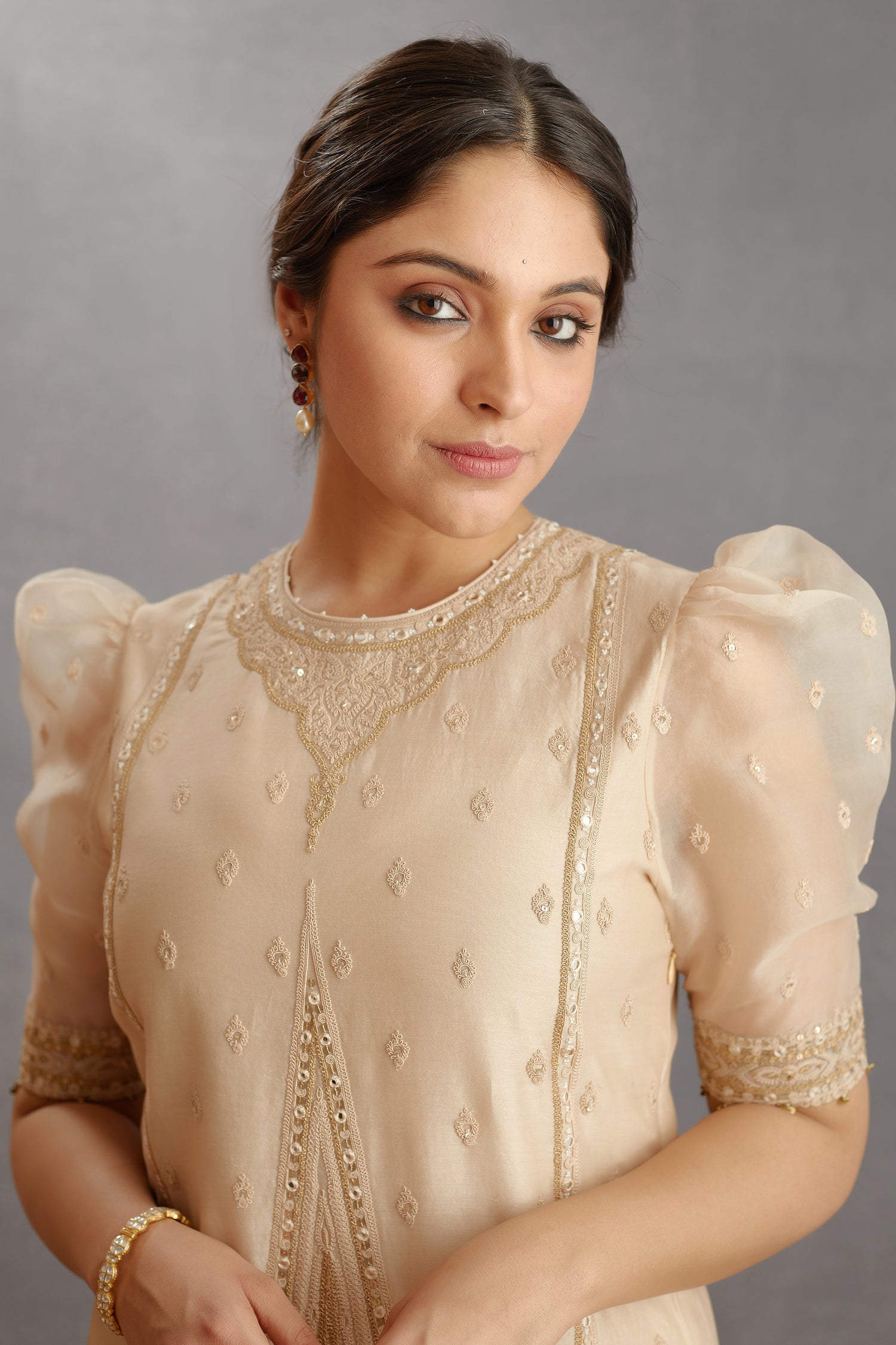 Mogra Ojal Kurta Set