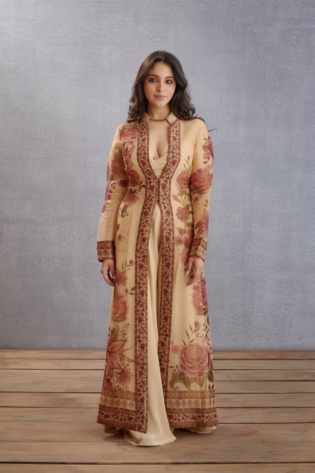 Kasturi Mehreen Cape Set