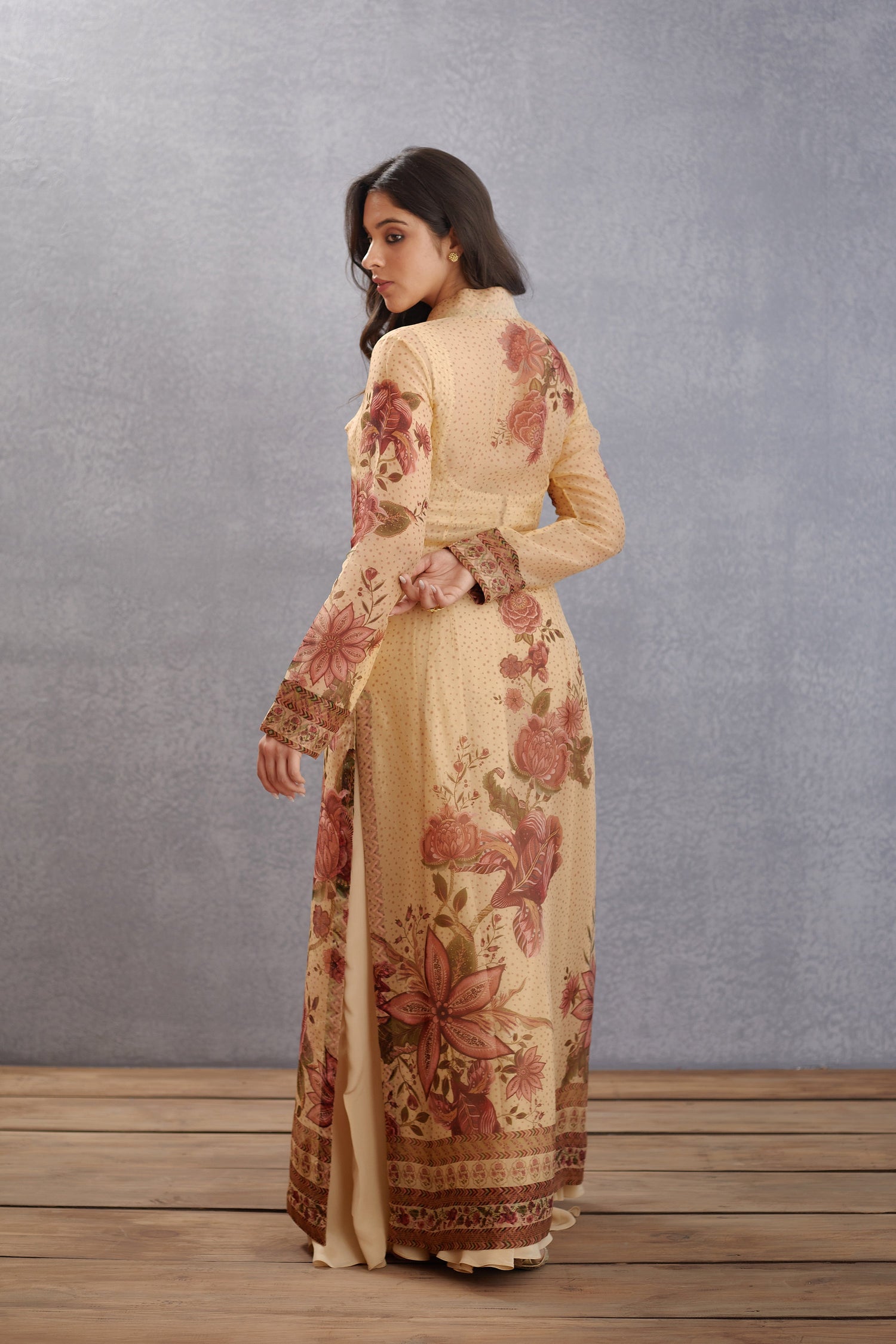 Kasturi Mehreen Cape