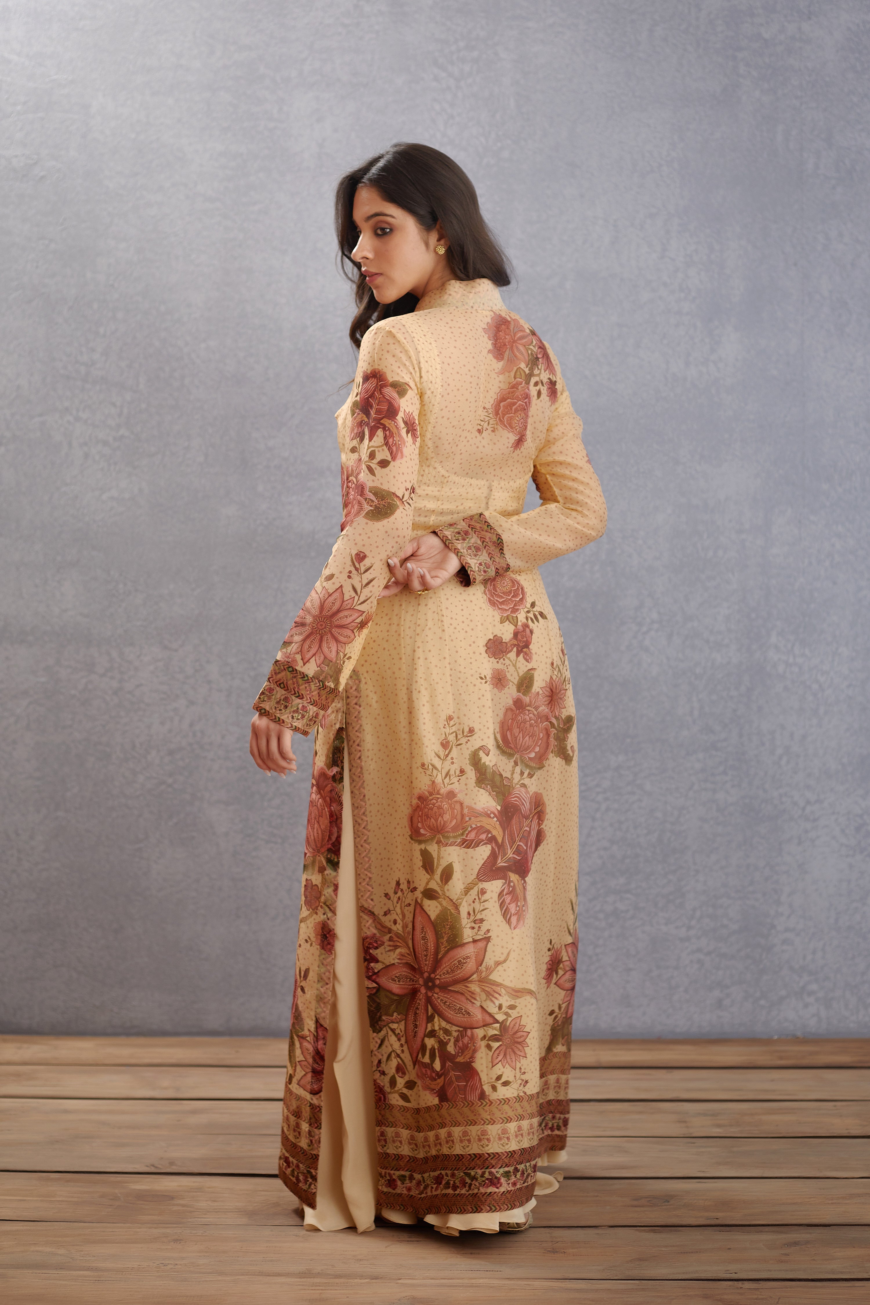 Kasturi Mehreen Cape