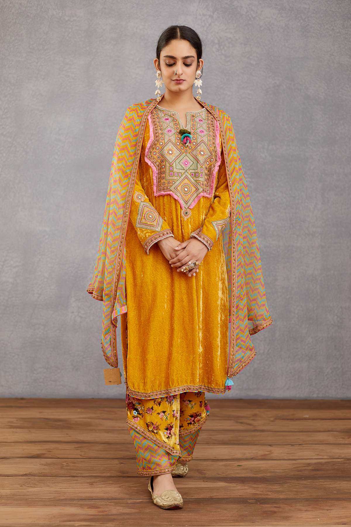 Sunehra Zeenat Kurta Set