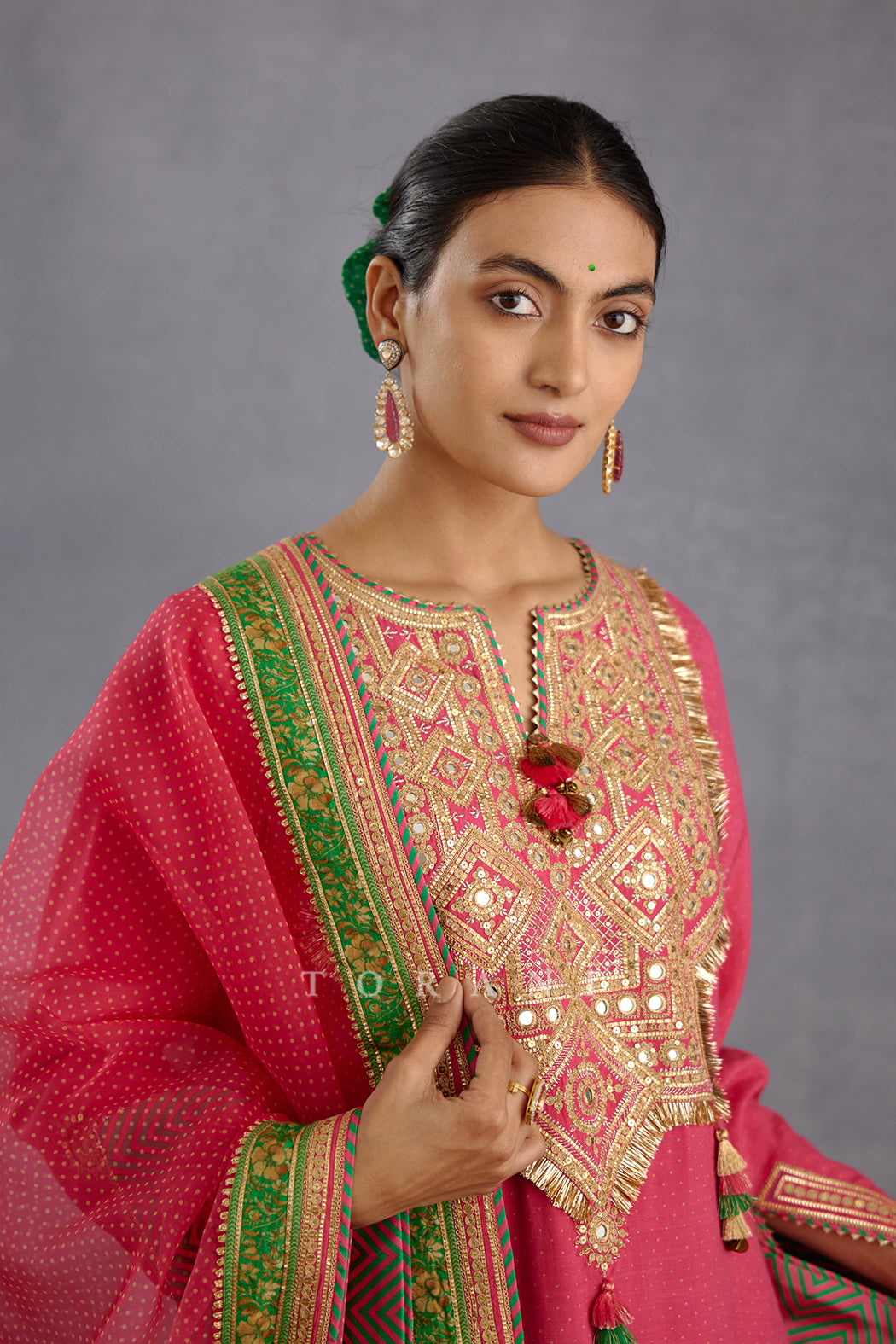 Rang Raas Paakizah Odhni