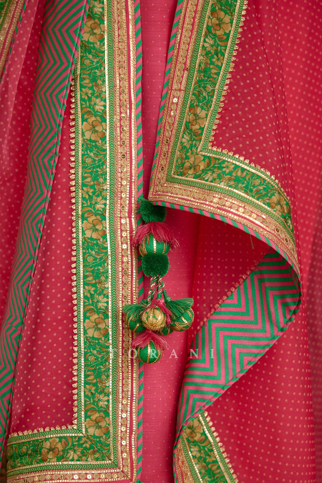 Rang Raas Paakizah Odhni