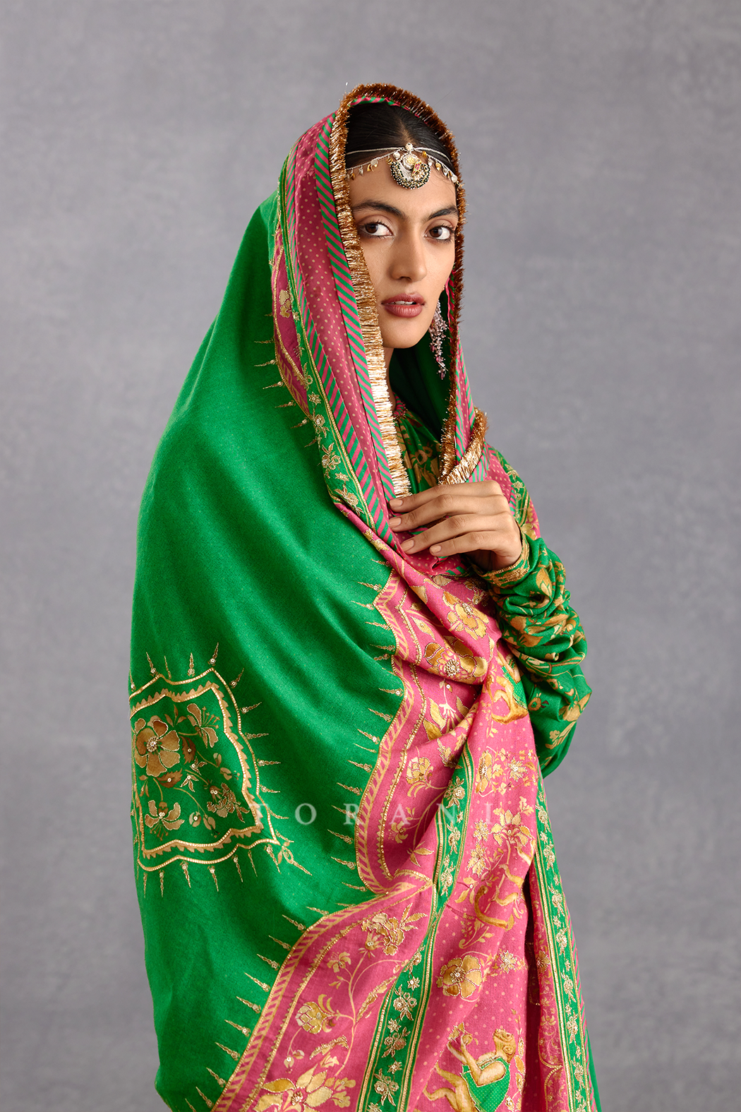 Rang Naaz Zeenat Odhni