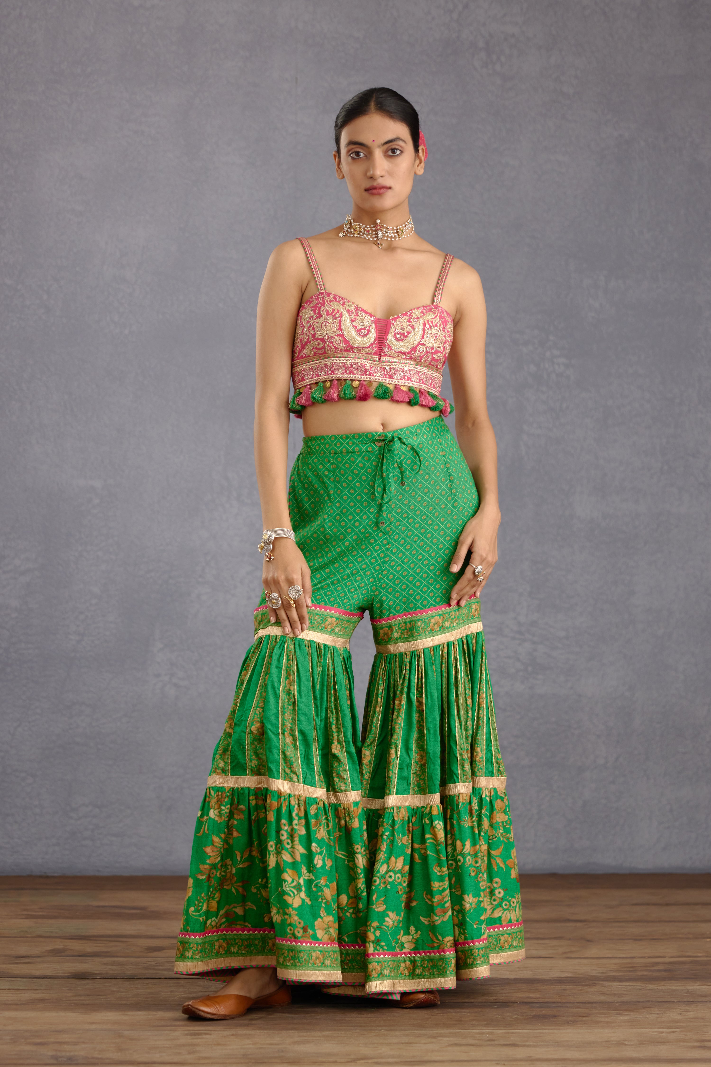 Rang Naaz Ezzah Husn Cape Set