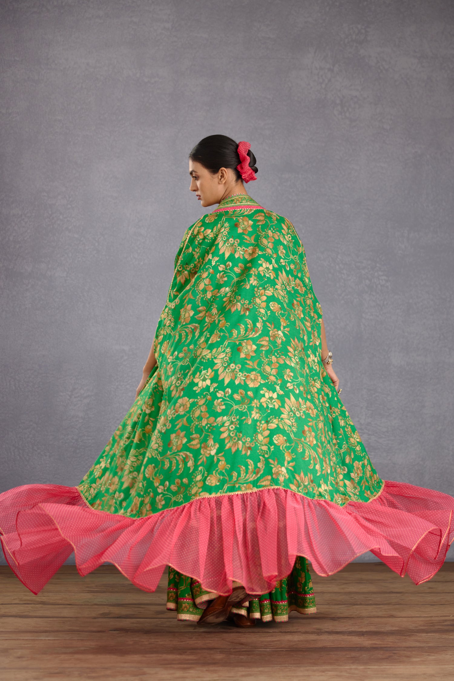 Rang Naaz Ezzah Husn Cape Set