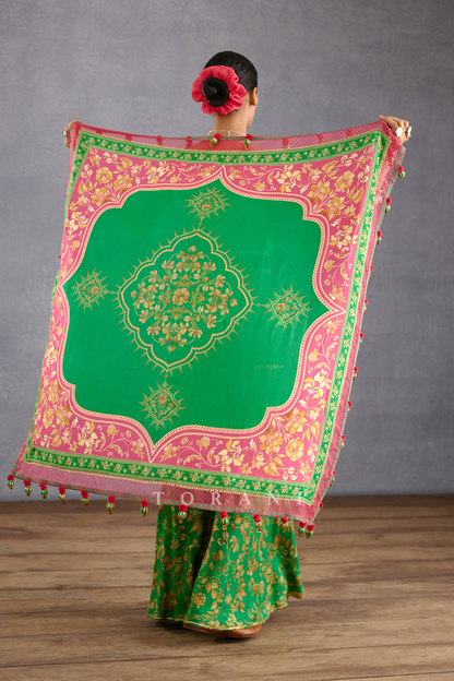 Rang Naaz Chokor Scarf