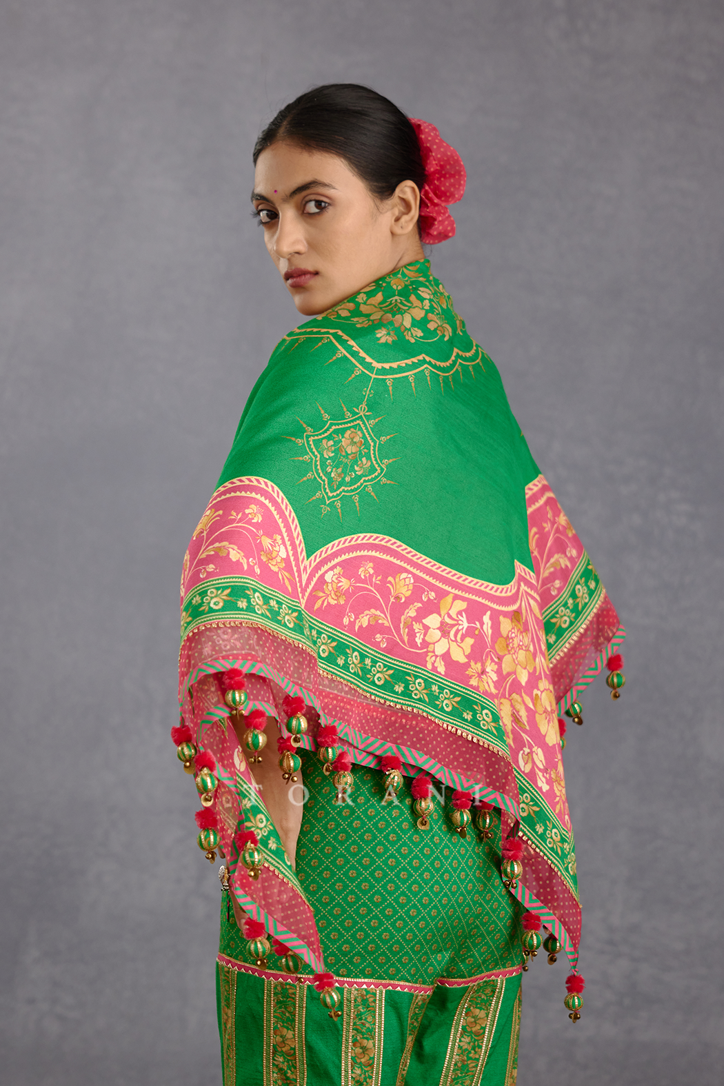 Rang Naaz Chokor Scarf
