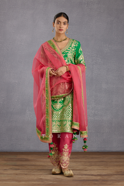 Rang Raas Zarin Odhni