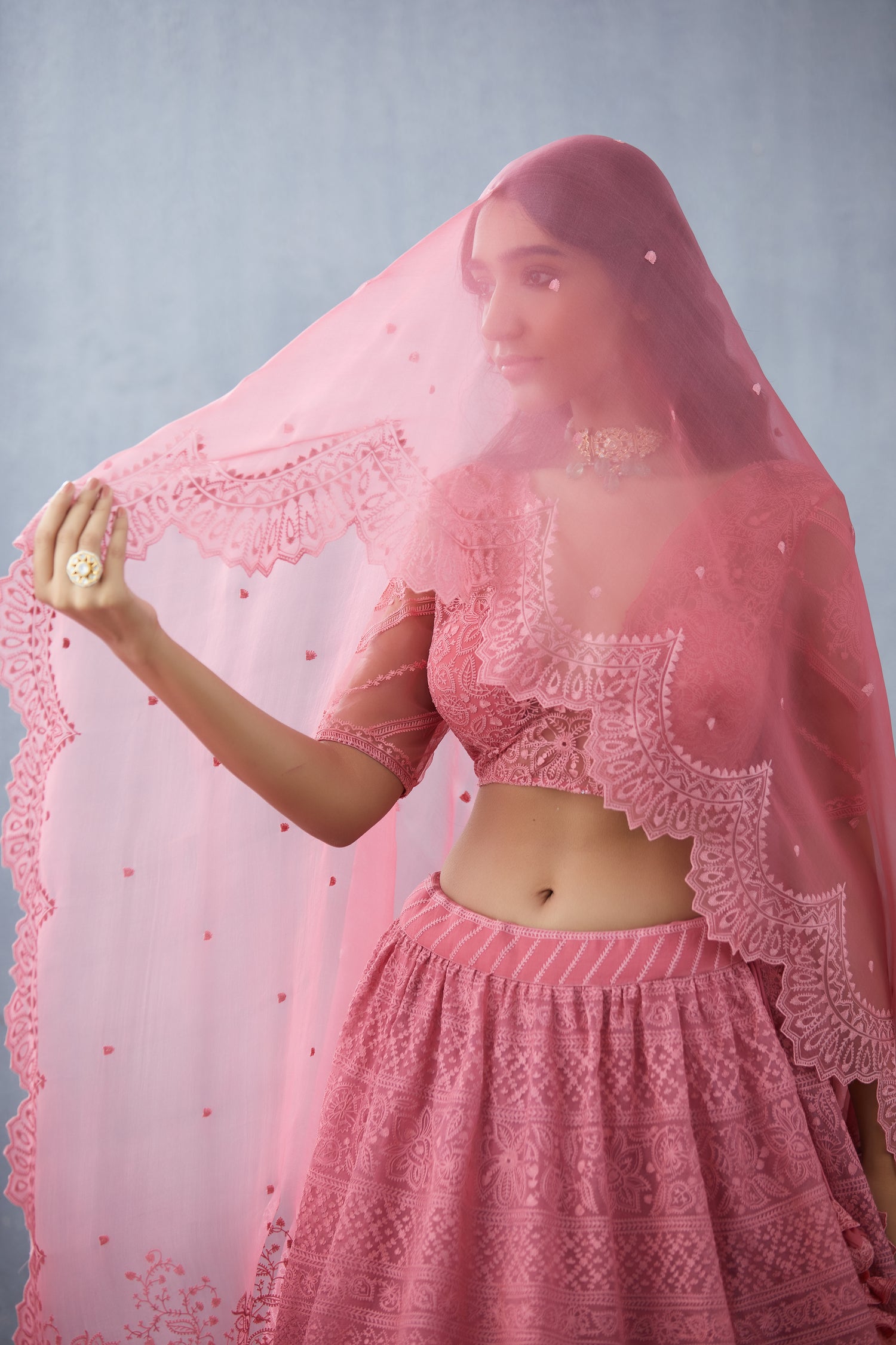 Gulaab Advaita Odhni