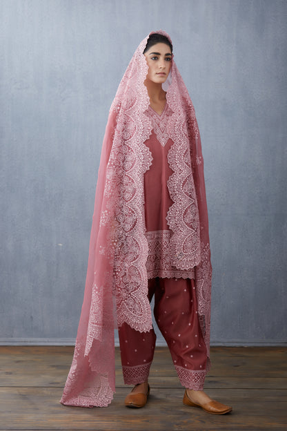 Gulbaag Sloka Kurta Set