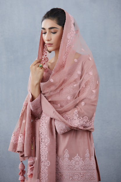 Gulbahar Vedika Odhni